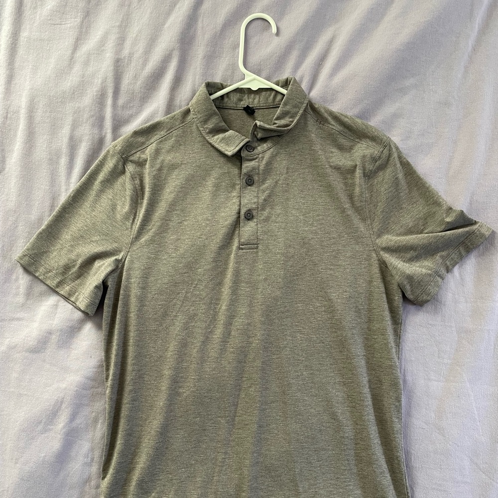 Lululemon golf shirt